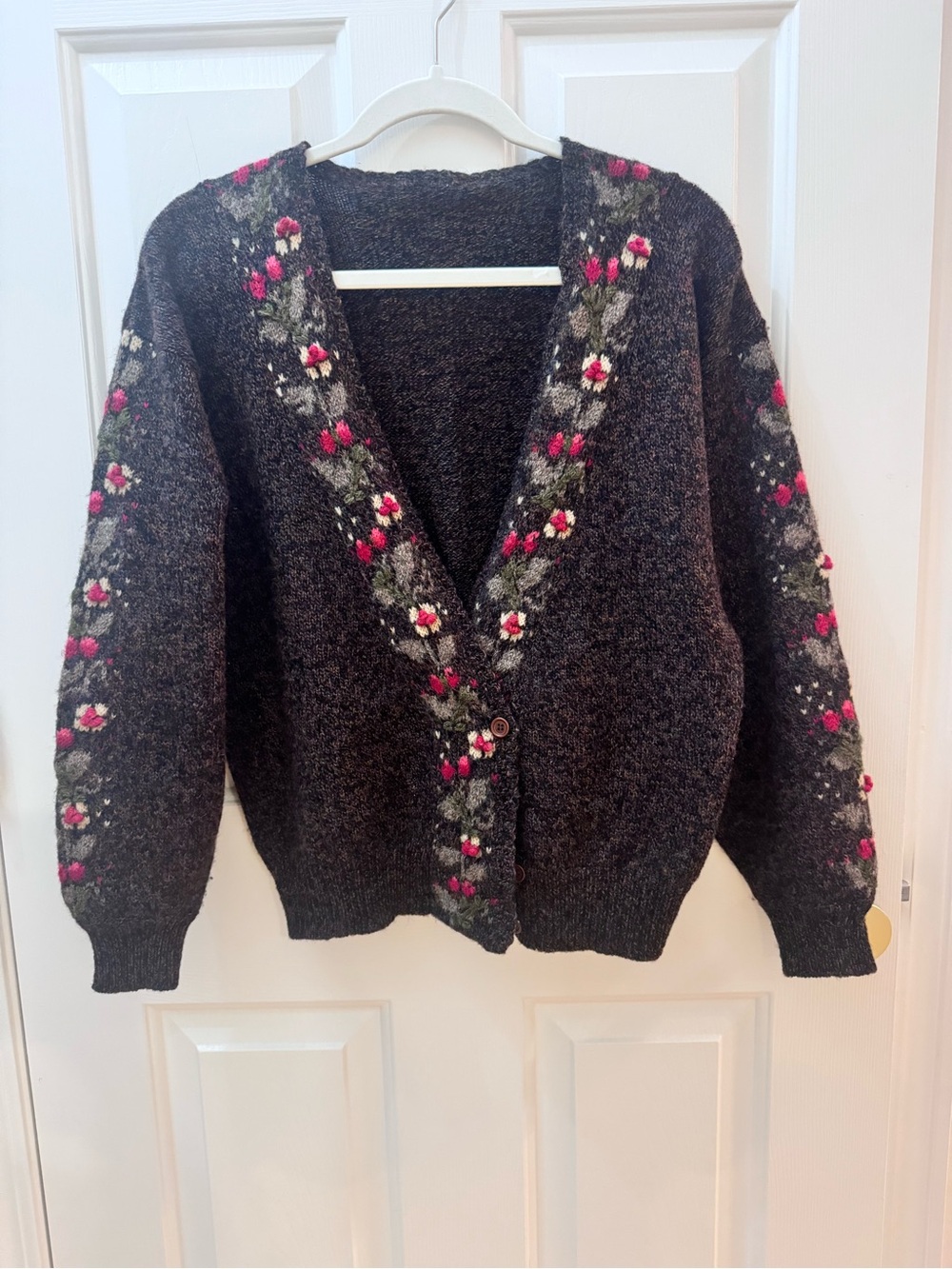 COMPONENTS by Susan Bristol
Hand Embroidered Cardigan
100% WOOL